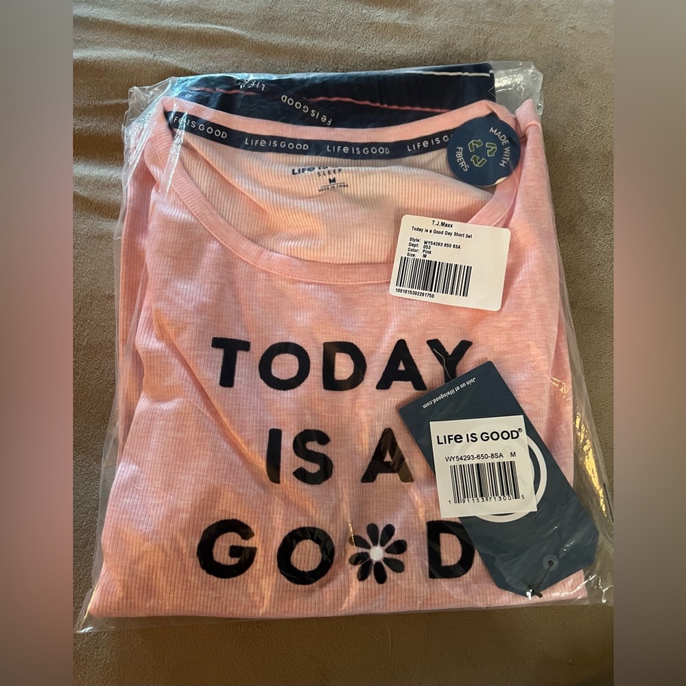 NWT LIFE IS GOOD Today Is A Good Day Top And Shorts Pajama Set - Picture 3 of 3